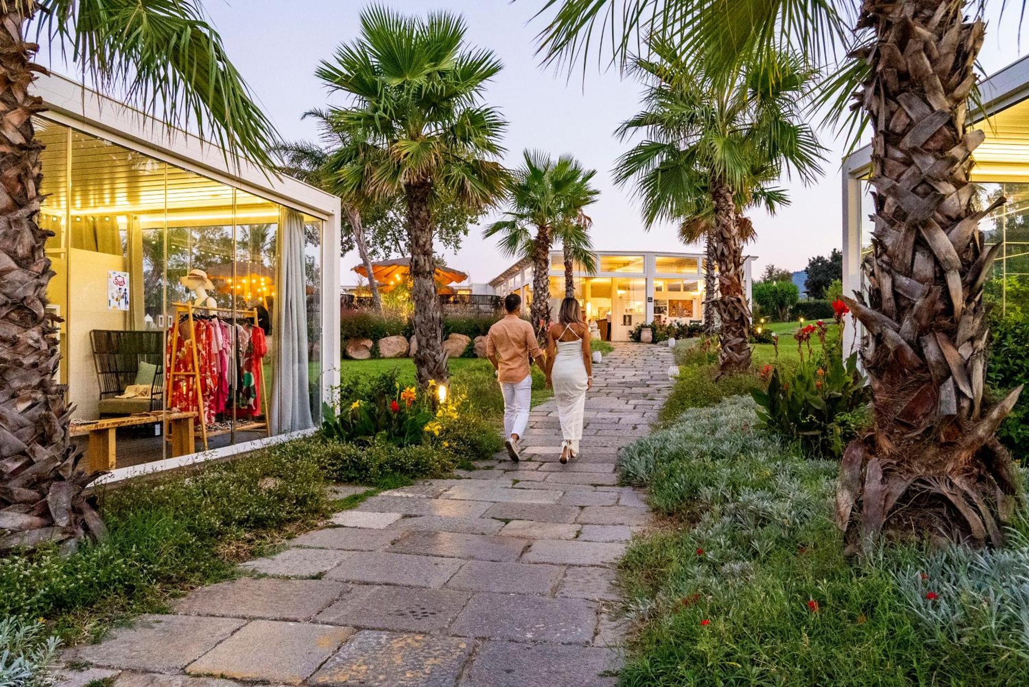 Cala Sinzias Resort Castiadas Exterior photo